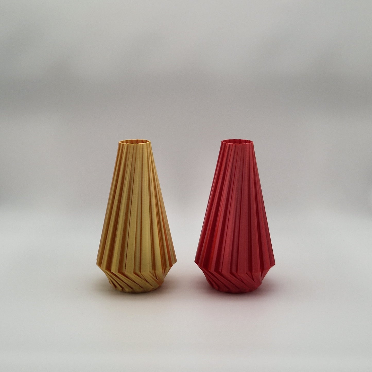 Vase mit Rillenmuster | Wasserdicht